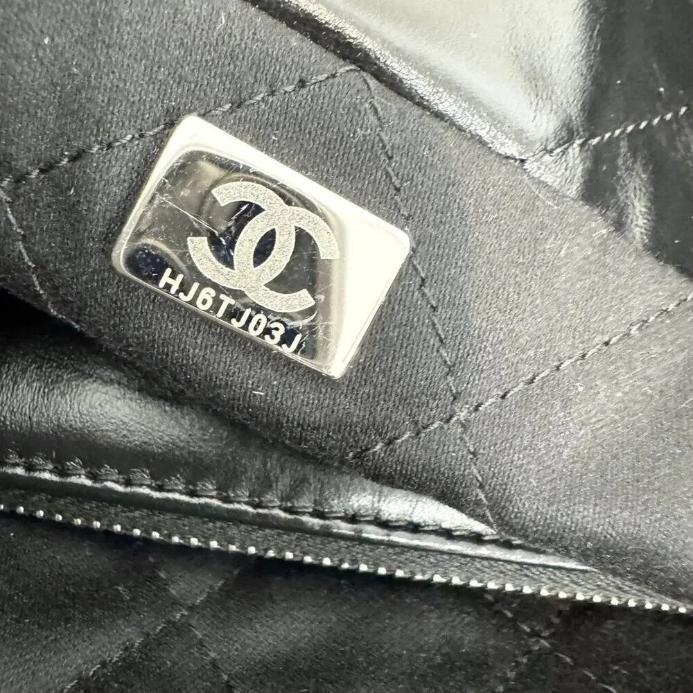 CHANEL 22 So Black Small Quilted Lambskin Tote Logo Shoulder Hobo Bag w Pouch